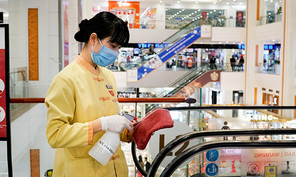 Bộ Y tế hướng dẫn nh&agrave; h&agrave;ng, si&ecirc;u thị, chợ c&aacute;ch xử l&yacute; khi ph&aacute;t hiện người nghi mắc Covid-19 - Ảnh 2.
