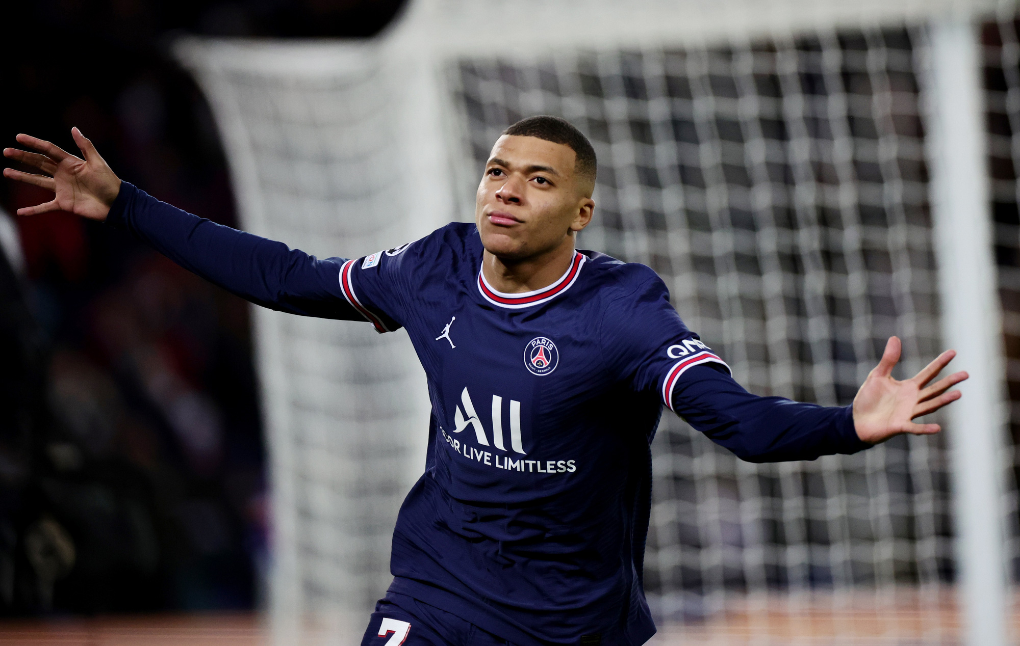 Gạch tên Mbappe trong chuyến du đấu Nhật Bản, PSG chính thức rao bán siêu sao