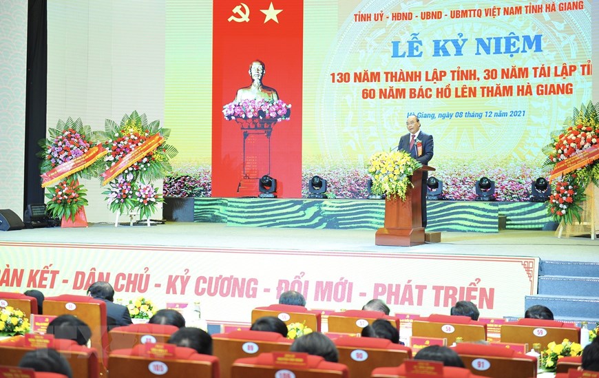 Chủ tịch nước: Hà Giang sống trên đá, thoát nghèo trên đá và tiến tới làm giàu trên đá - Ảnh 1.