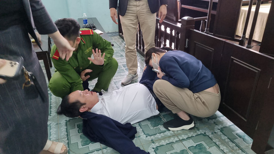 Gi&aacute;m đốc doanh nghiệp bất động sản tự tử tại t&ograve;a sức khỏe hiện giờ ra sao? - Ảnh 2.
