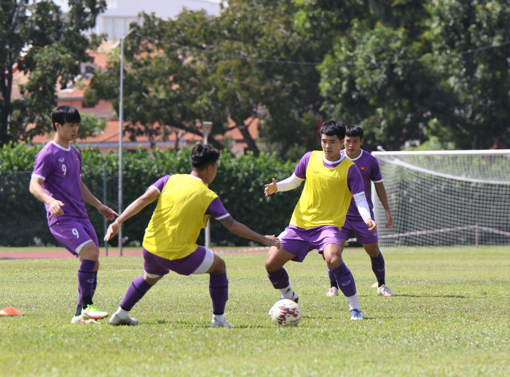 Tránh hụt hơi khi gặp Malaysia