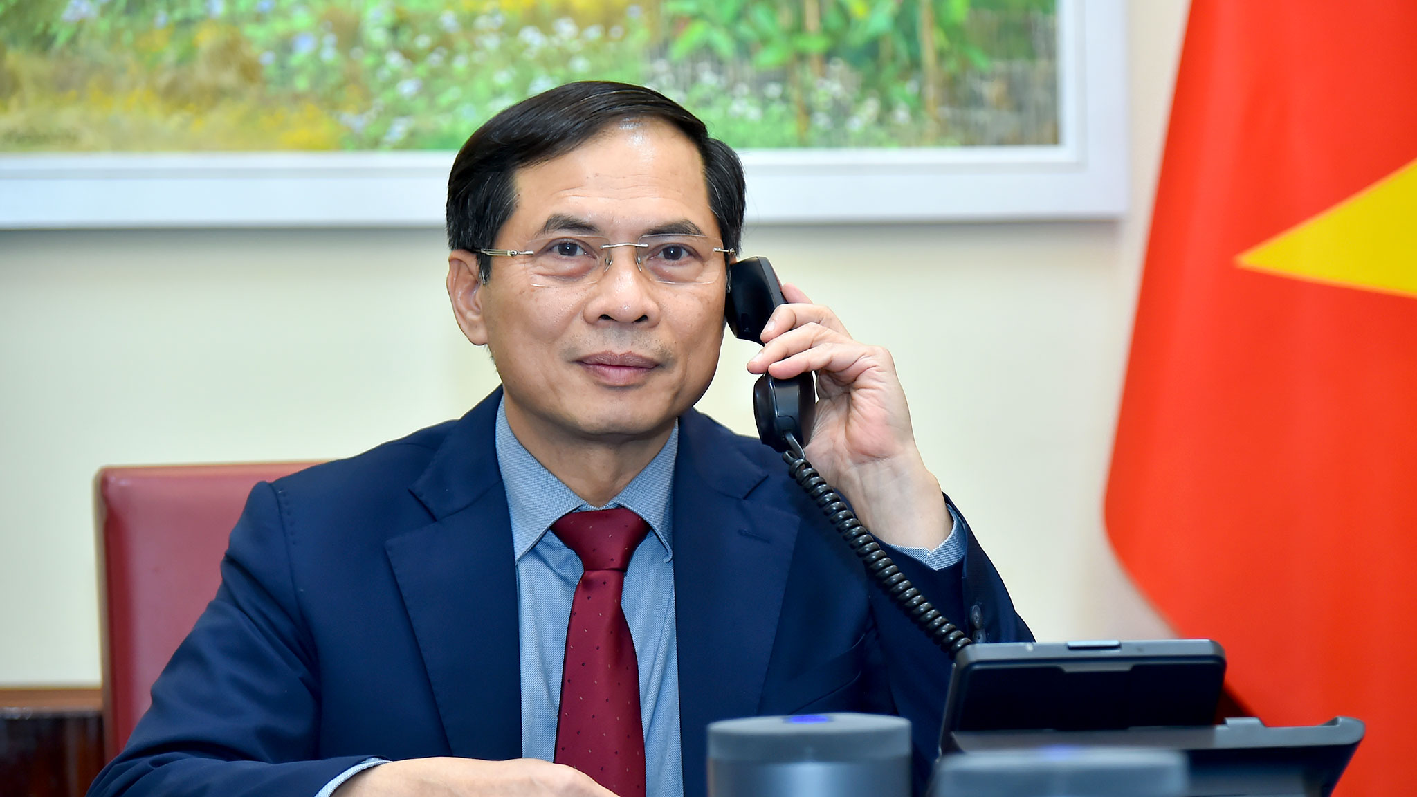 Điều phối vi&ecirc;n Hội đồng An ninh Quốc gia Mỹ: Mong muốn hợp t&aacute;c chặt chẽ hơn nữa với Việt Nam - Ảnh 1.