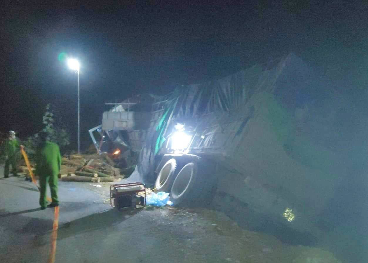 Xe tải chạy tốc độ bao nhiêu km/giờ trước thời điểm xảy ra tai nạn làm 7 người tử vong?