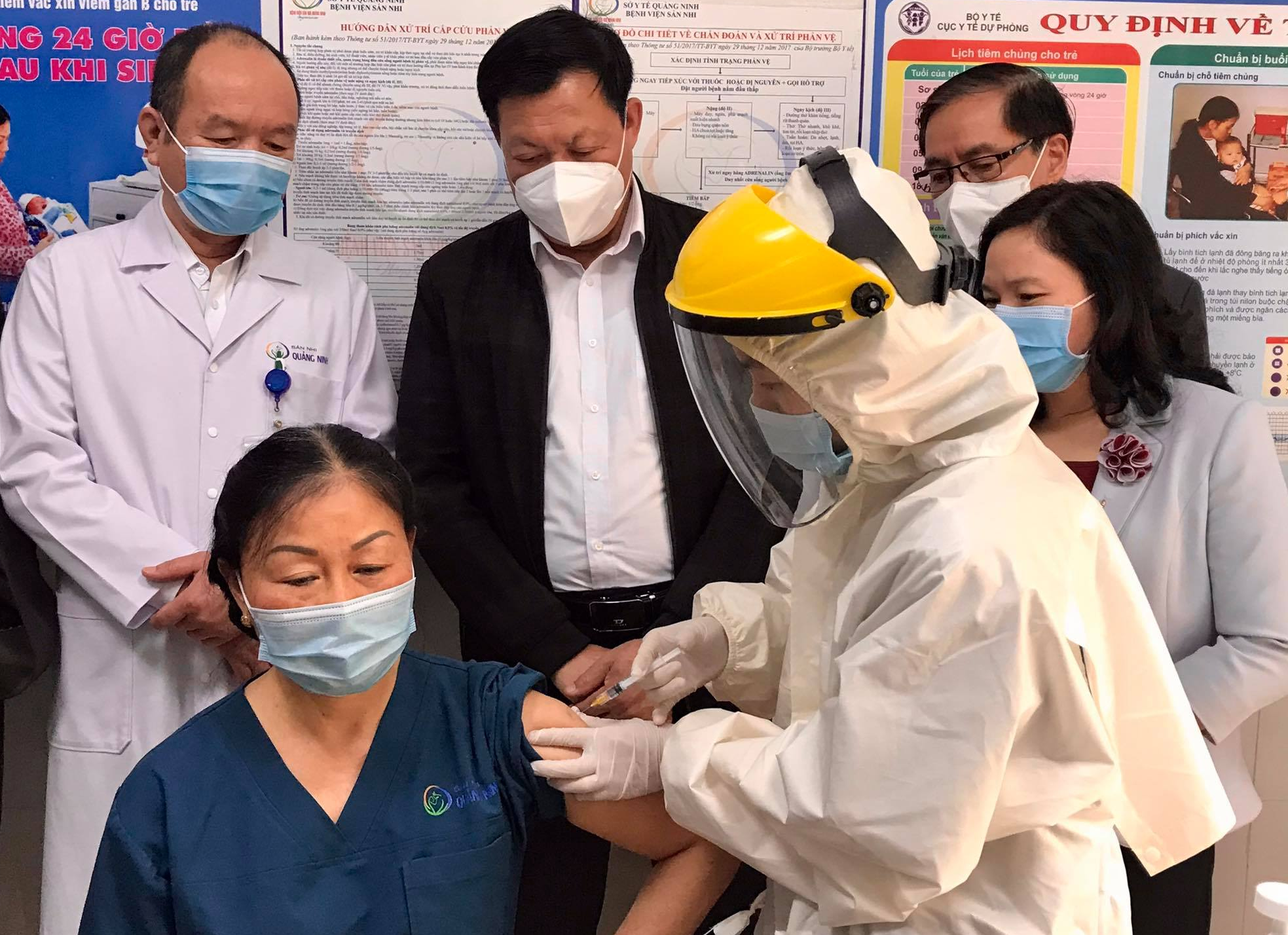 Không có ca mắc Covid-19, hơn 800 ngàn liều vắc-xin về Việt Nam trong 3 tuần tới