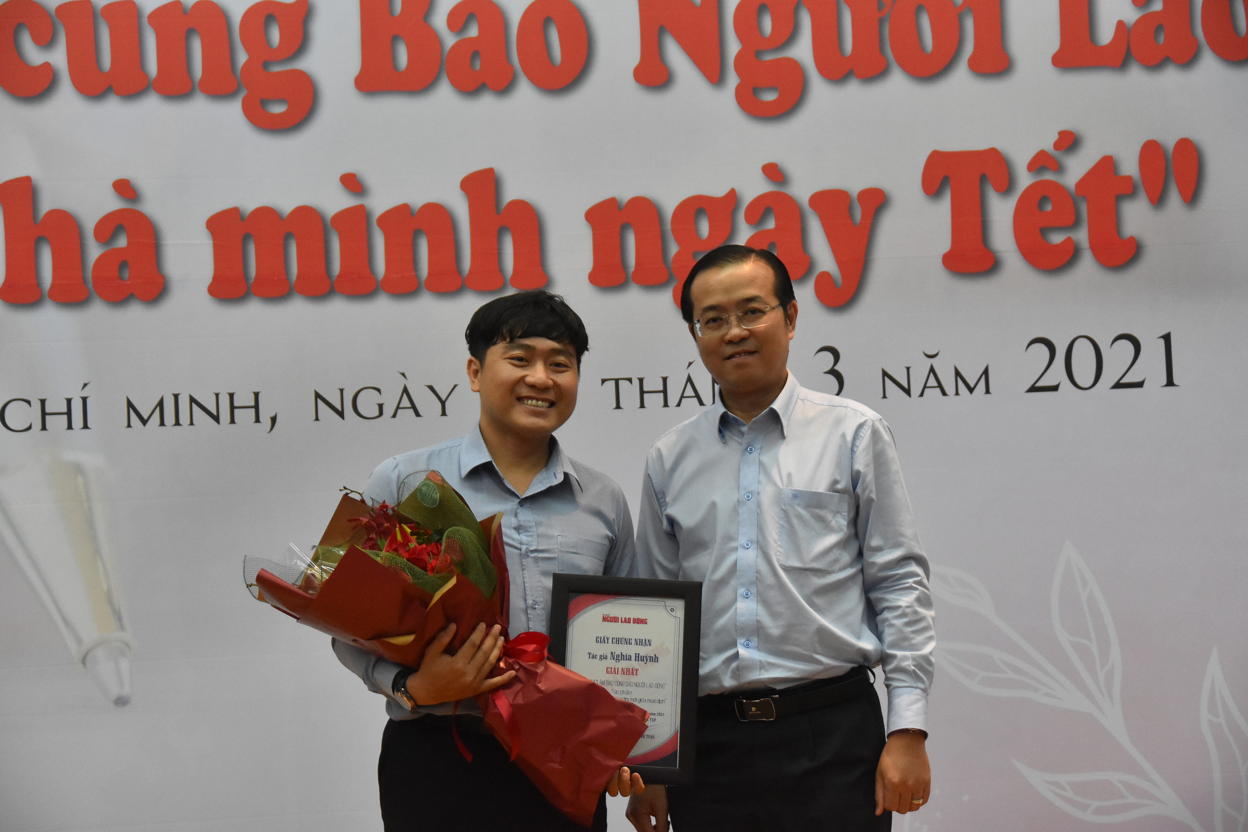 Trao giải 2 cuộc thi L&agrave;m b&aacute;o c&ugrave;ng B&aacute;o Người Lao Động v&agrave; Nh&agrave; m&igrave;nh ng&agrave;y Tết - Ảnh 4.