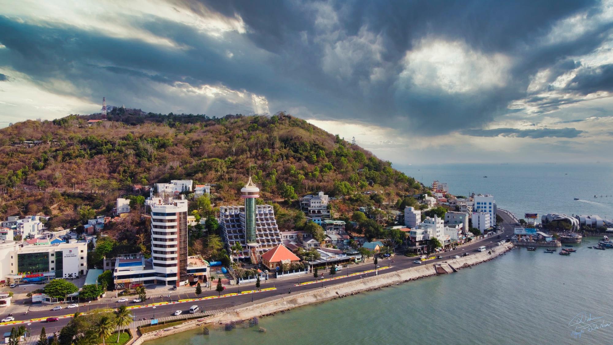 Ông Trần Quí Thanh và con gái trúng đấu giá 3 khu đất ở Bà Rịa-Vũng Tàu