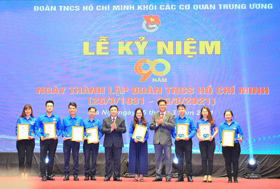 90 năm Ngày thành lập Đoàn TNCS Hồ Chí Minh: Phát huy vai trò xung kích, sáng tạo tuổi trẻ