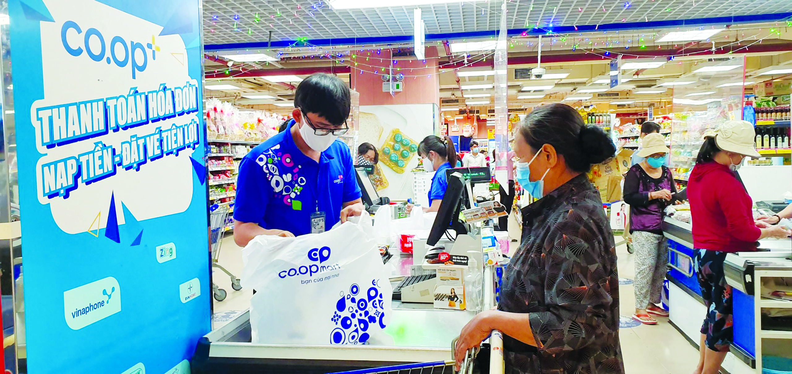 Doanh nghiệp b&aacute;n lẻ nội địa ki&ecirc;n tr&igrave; vượt kh&oacute; - Ảnh 1.