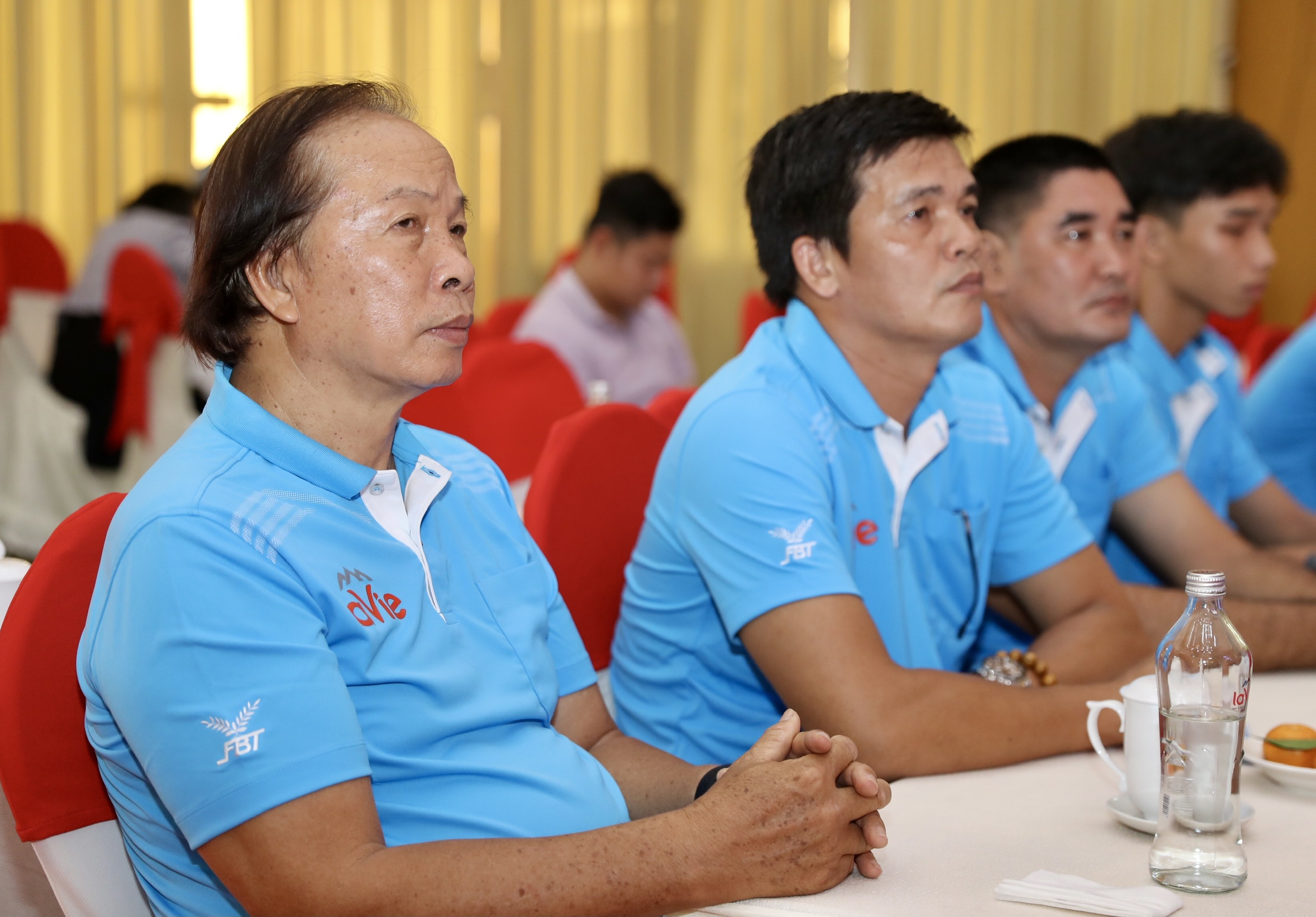 Nhận t&agrave;i trợ 10 tỉ đồng, b&oacute;ng chuyền nam Long An mơ ng&agrave;y trở lại - Ảnh 3.