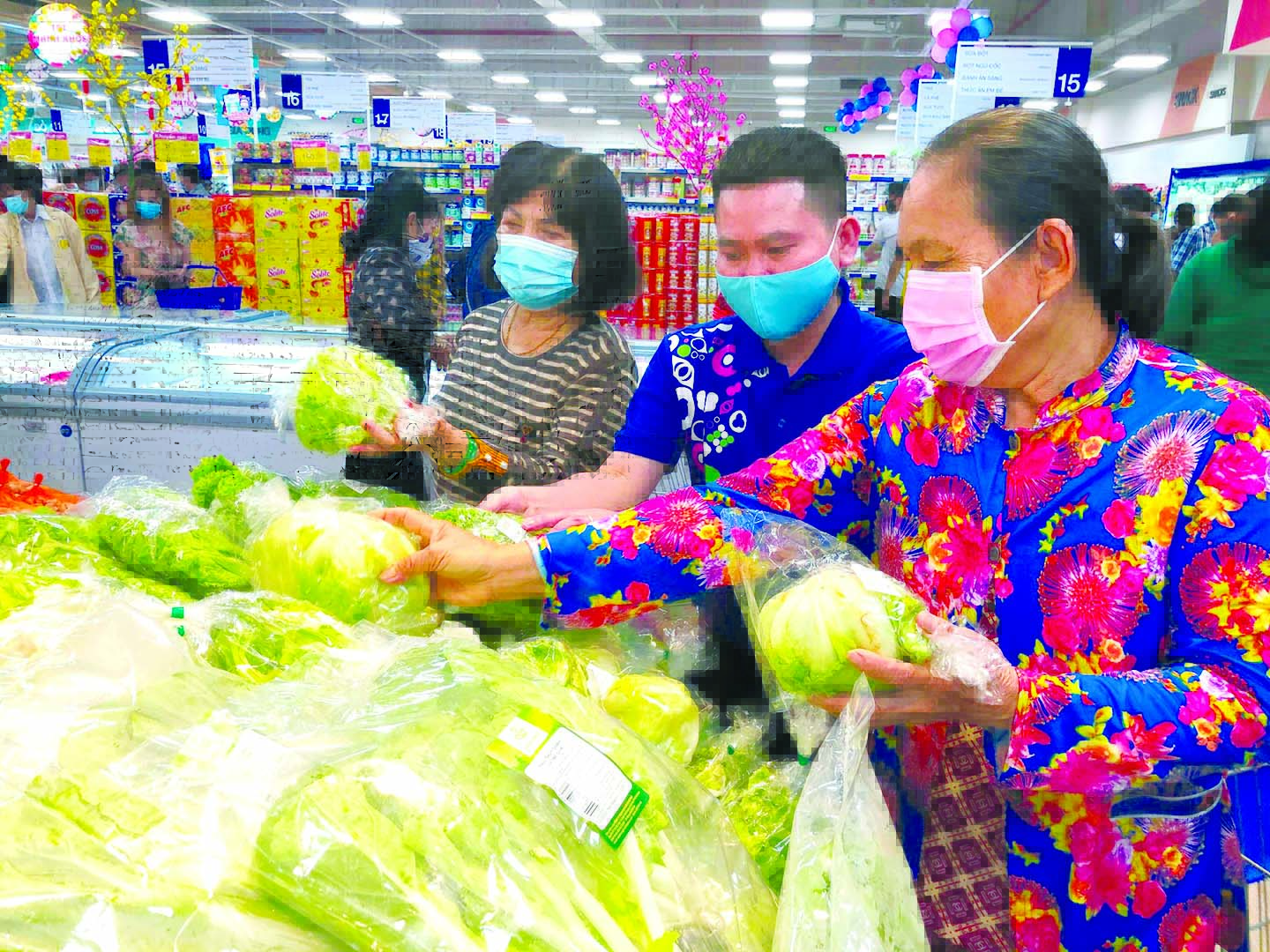 Doanh nghiệp b&aacute;n lẻ nội địa ki&ecirc;n tr&igrave; vượt kh&oacute; - Ảnh 2.