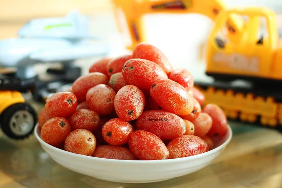 Cuối th&aacute;ng 3, nh&oacute;t ch&iacute;n như những đ&aacute;m lửa - Ảnh 1.