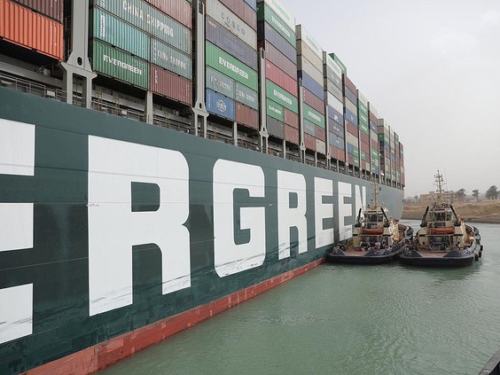 K&ecirc;nh đ&agrave;o Suez bị t&agrave;u container Ever Given chặn, thương mại thế giới &aacute;ch tắc nhiều tuần - Ảnh 1.