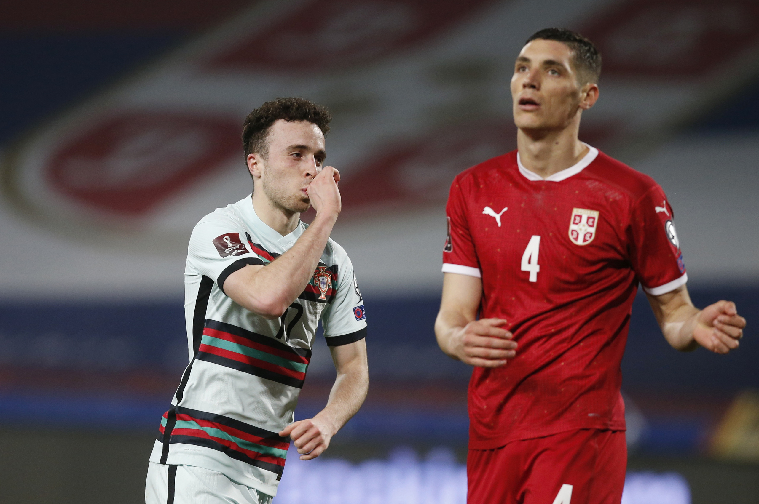 Ronaldo bị cướp công, Bồ Đào Nha ngậm ngùi chia điểm Serbia - Ảnh 5.