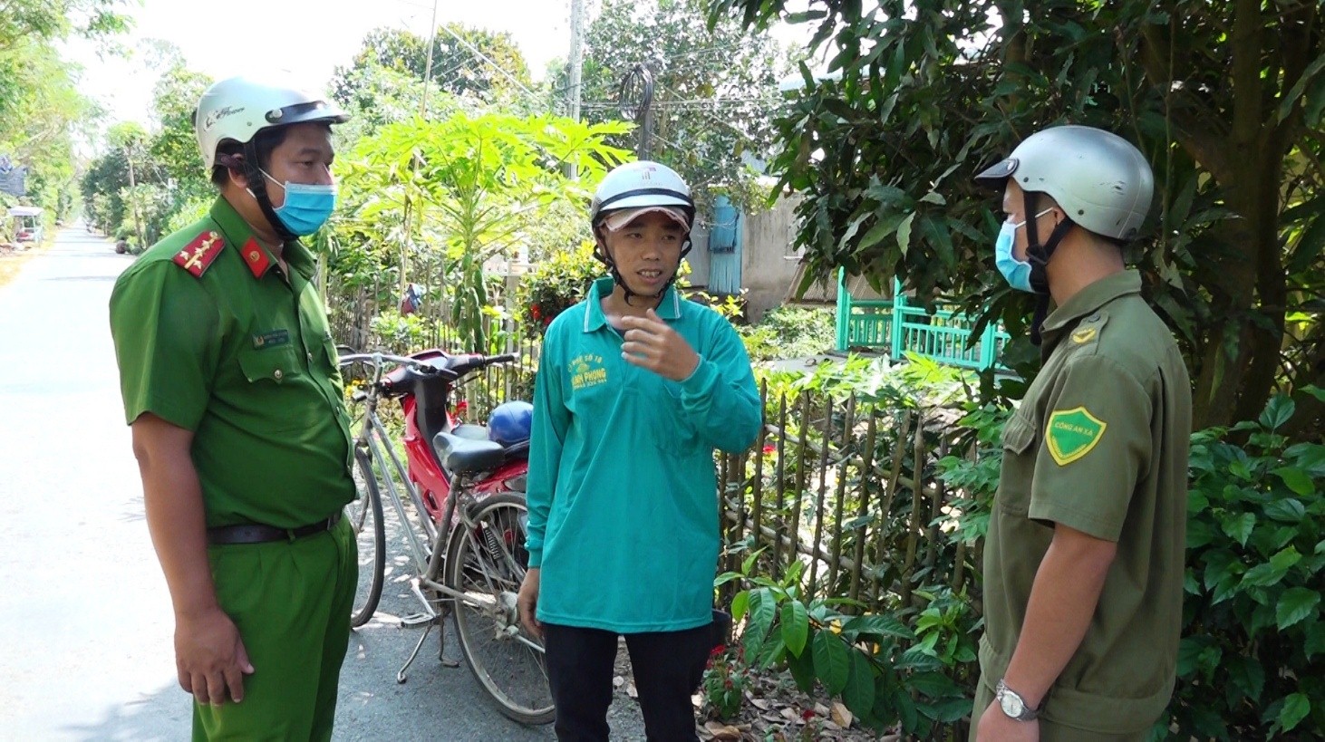 Những “hiệp sĩ nông dân” tay không bắt cướp