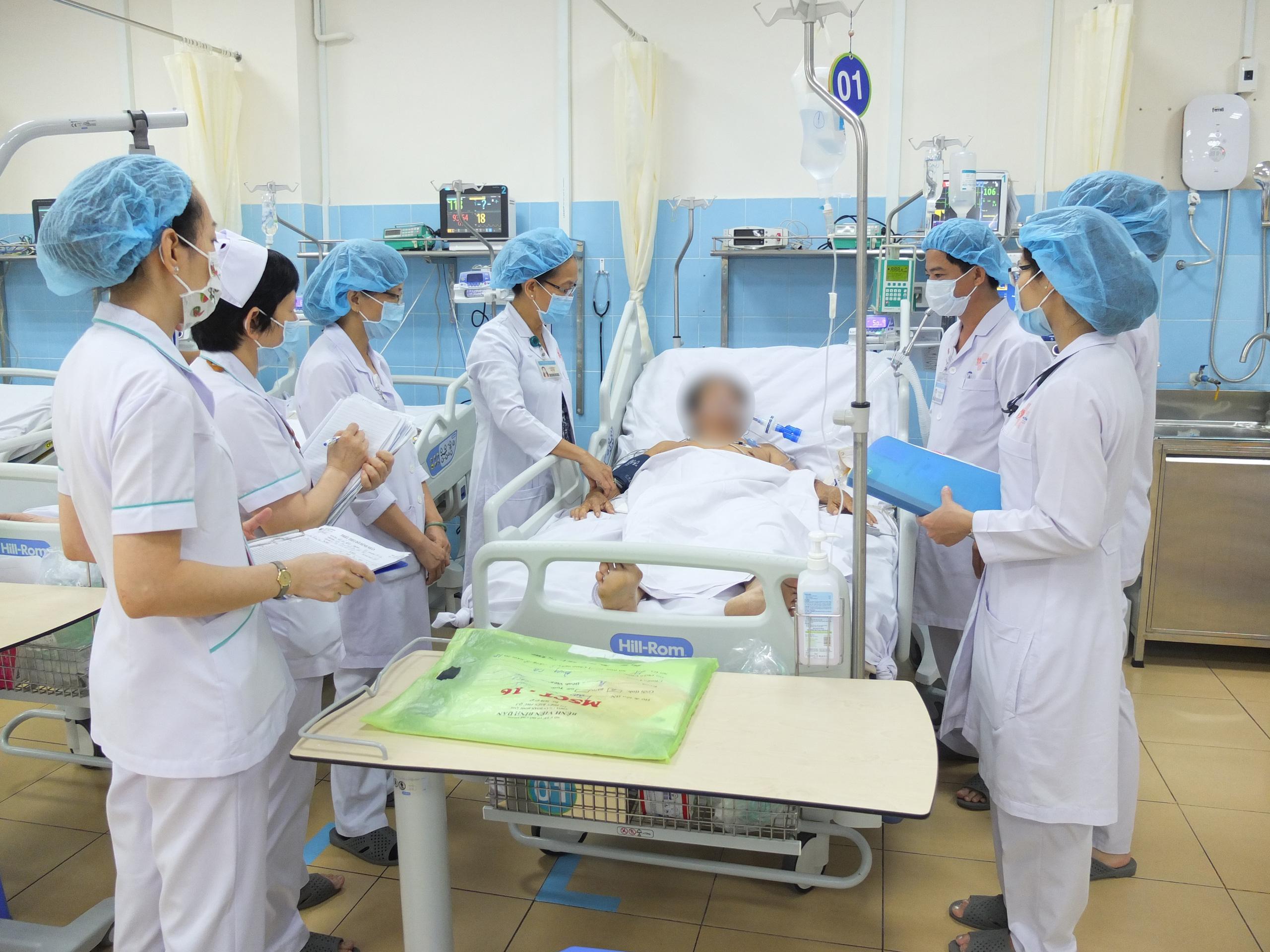 Nhiều tiệc tùng, ít vận động: Viêm tụy chực chờ!