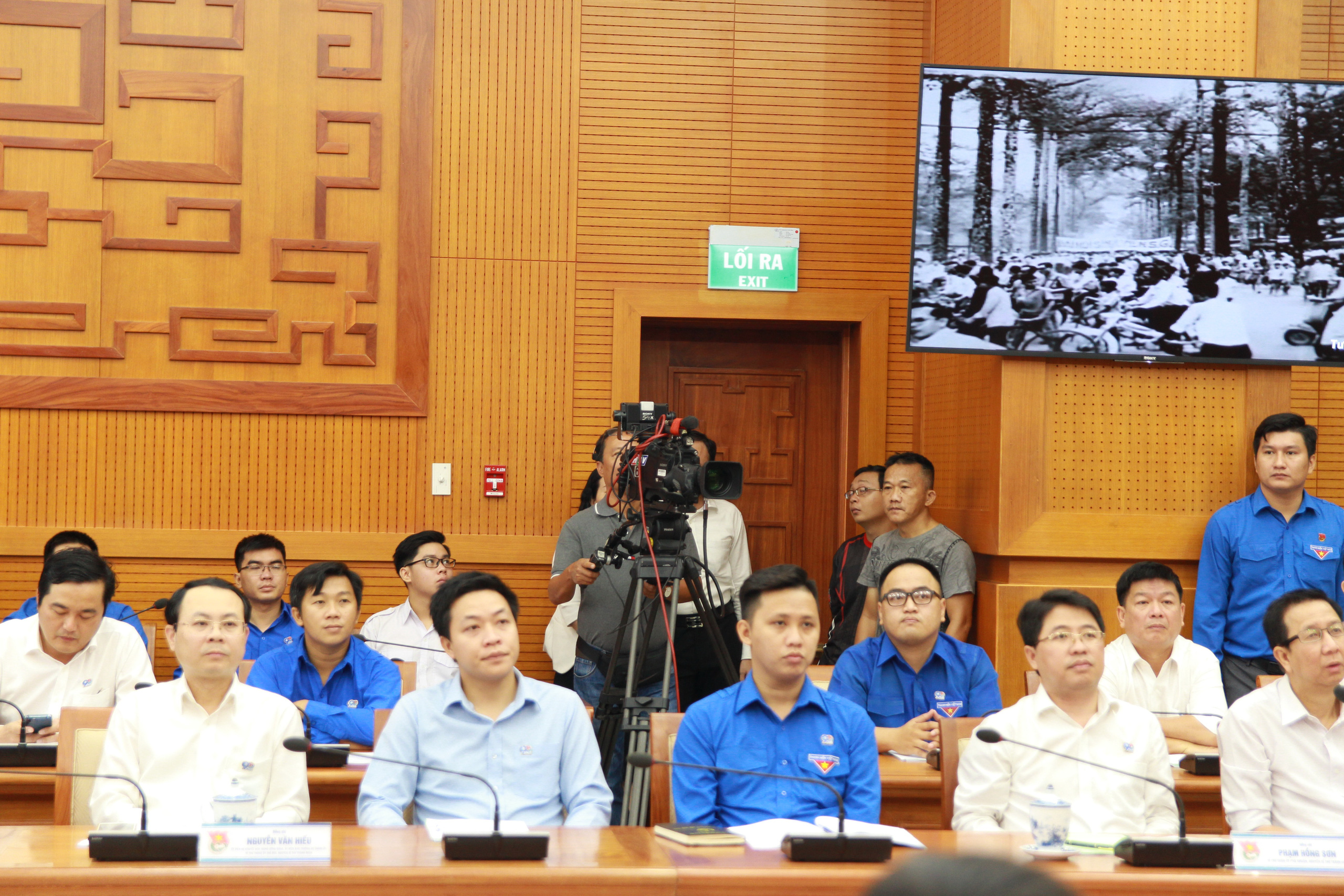 B&iacute; thư Nguyễn Văn N&ecirc;n muốn tuổi trẻ TP HCM khởi nghiệp mạnh mẽ hơn - Ảnh 9.