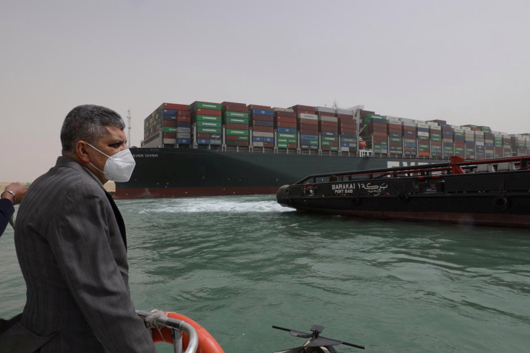 Toàn cảnh giải cứu siêu tàu mắc cạn trên kênh đào Suez