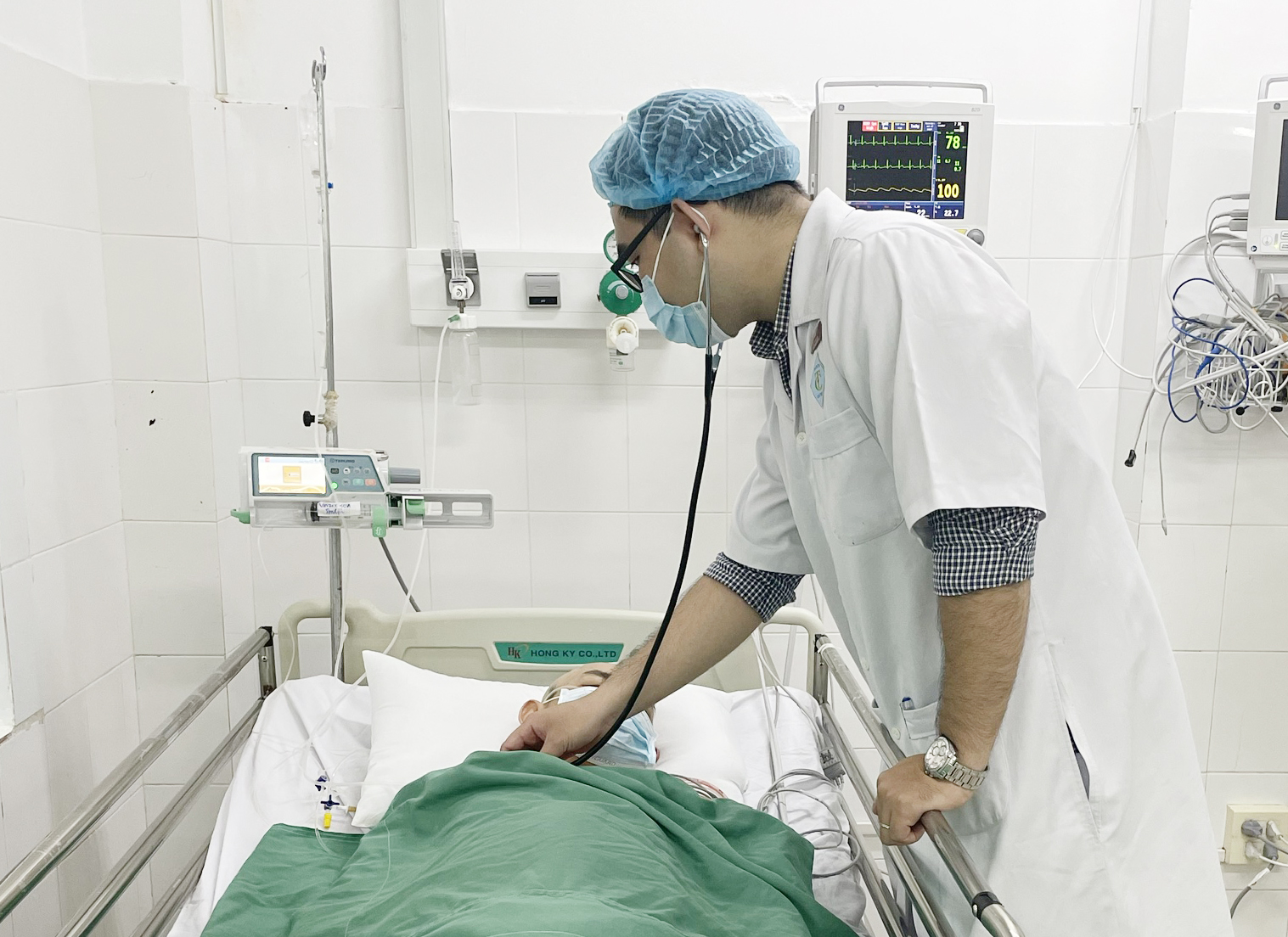 Đi trộm chó lúc rạng sáng bị bắn thủng bụng