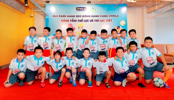 Lần đầu tiên thị trường sữa có sản phẩm mang tên HLV Park Hang Seo