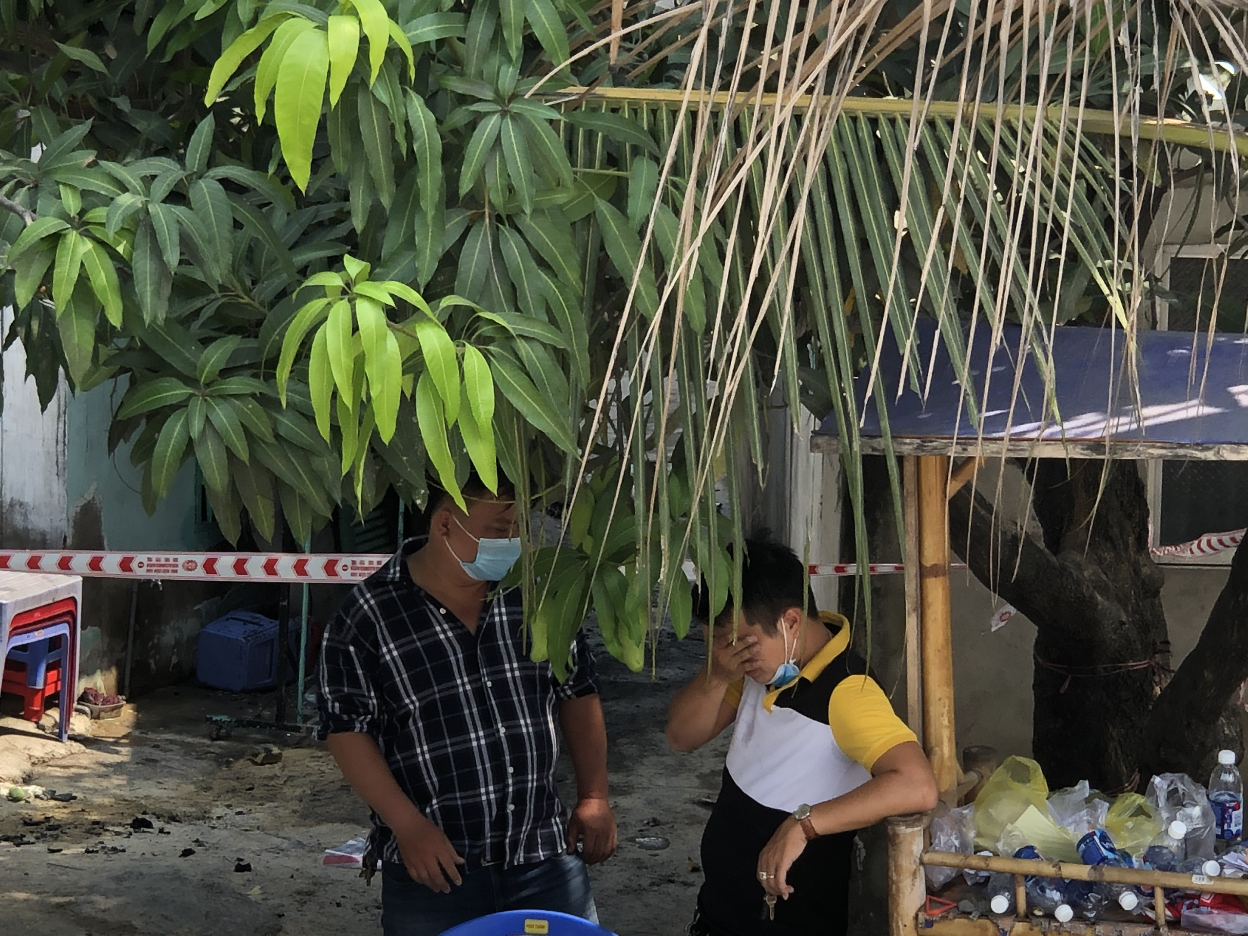 Cận cảnh hiện trường vụ ch&aacute;y 6 người chết ở TP Thủ Đức - Ảnh 5.