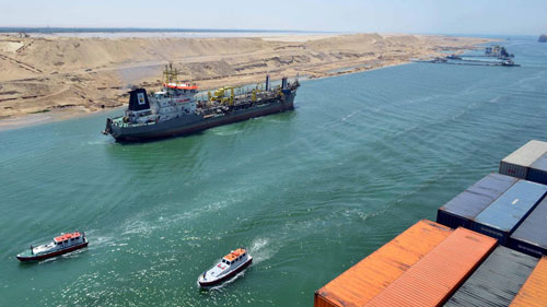 Dậy sóng từ kênh đào Suez