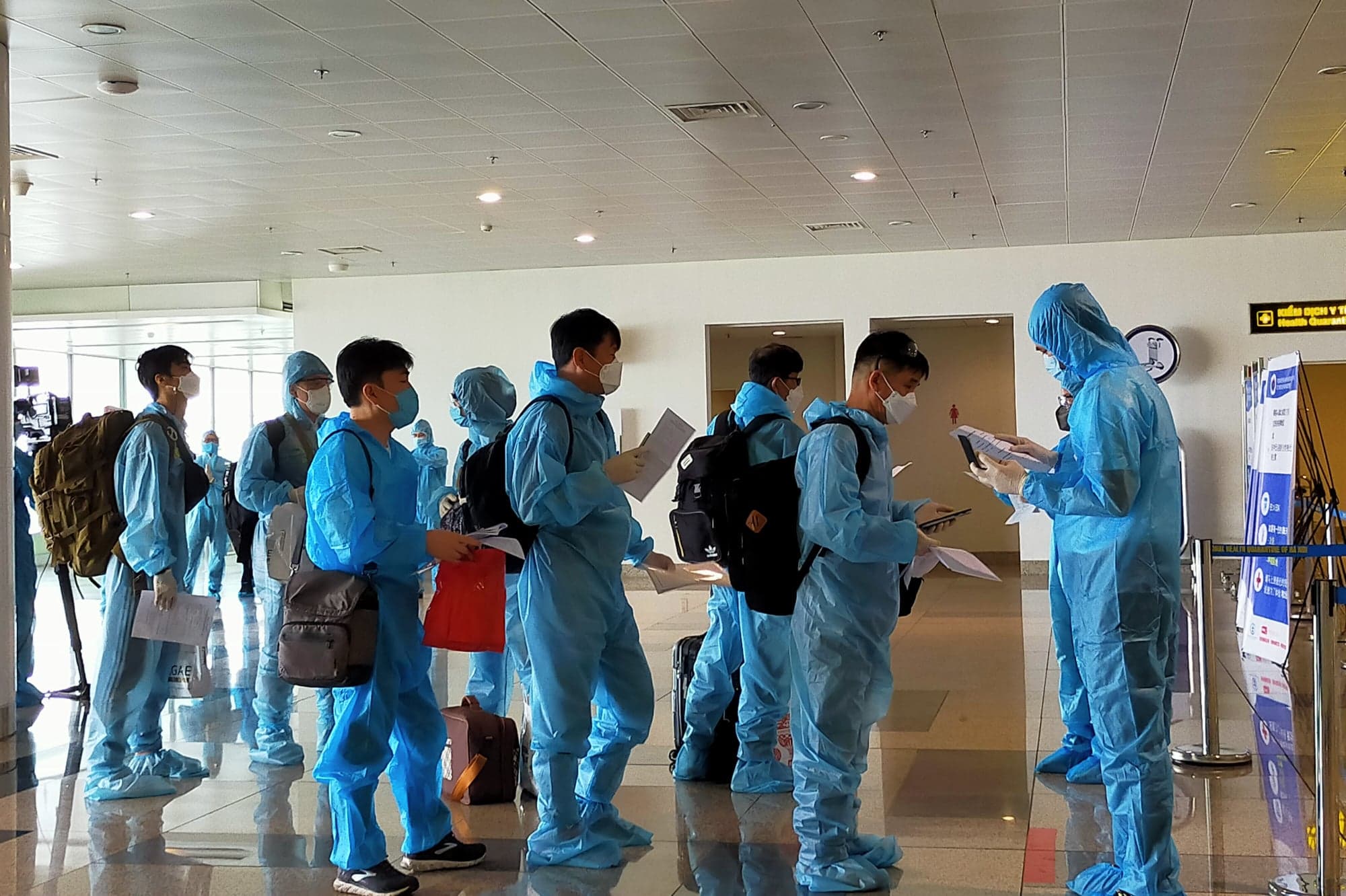 Phương án tổ chức các chuyến bay quốc tế thường lệ chở khách vào Việt Nam