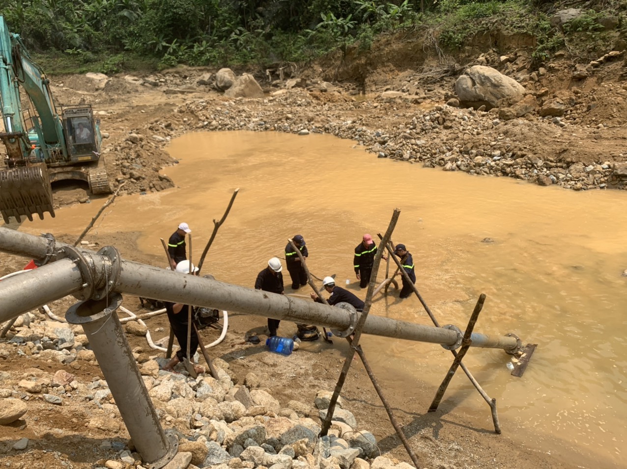 Không bỏ cuộc việc tìm kiếm 11 nạn nhân thủy điện Rào Trăng 3 còn mất tích