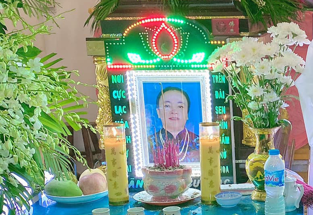Bất ngờ khó tin khi mở nắp quan tài người đàn bà giả chết để trốn nợ