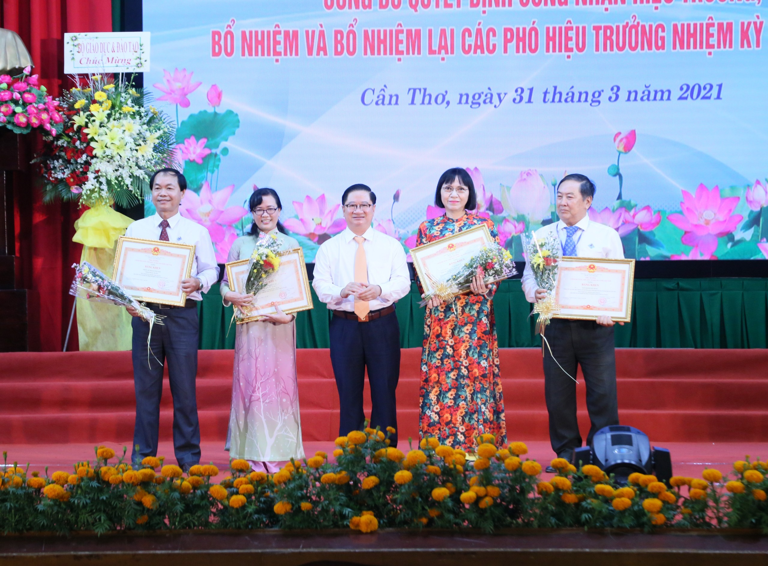 GS-TS H&agrave; Thanh To&agrave;n được t&aacute;i bổ nhiệm hiệu trưởng ĐH Cần Thơ - Ảnh 3.