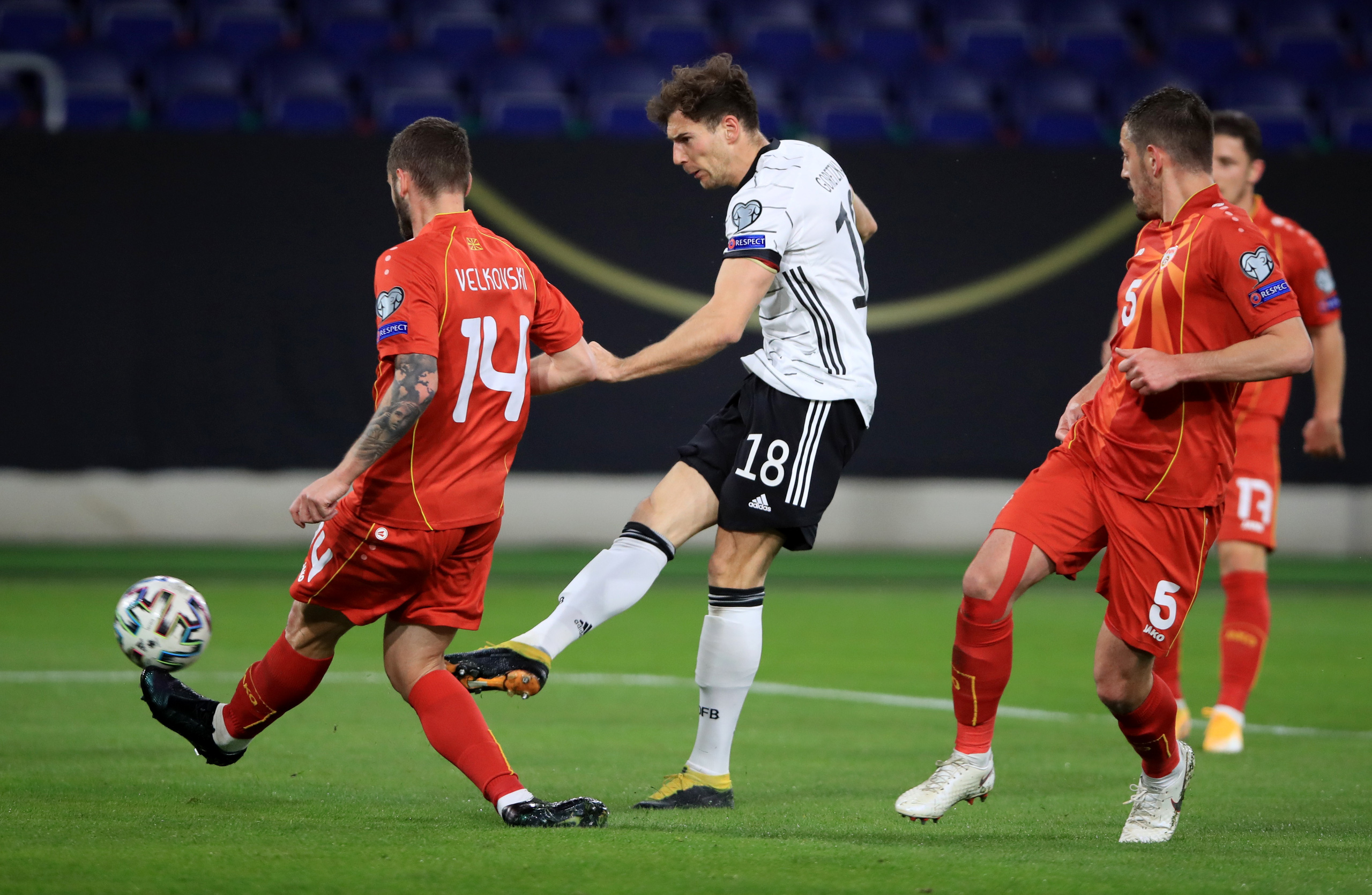 Địa chấn Duisburg: Chủ nhà Đức thua sốc Bắc Macedonia - Ảnh 1.