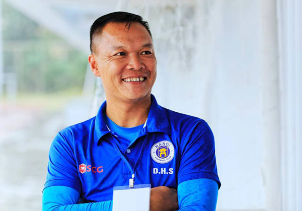 HLV Dương Hồng Sơn ngồi "ghế nóng" CLB Quảng Nam