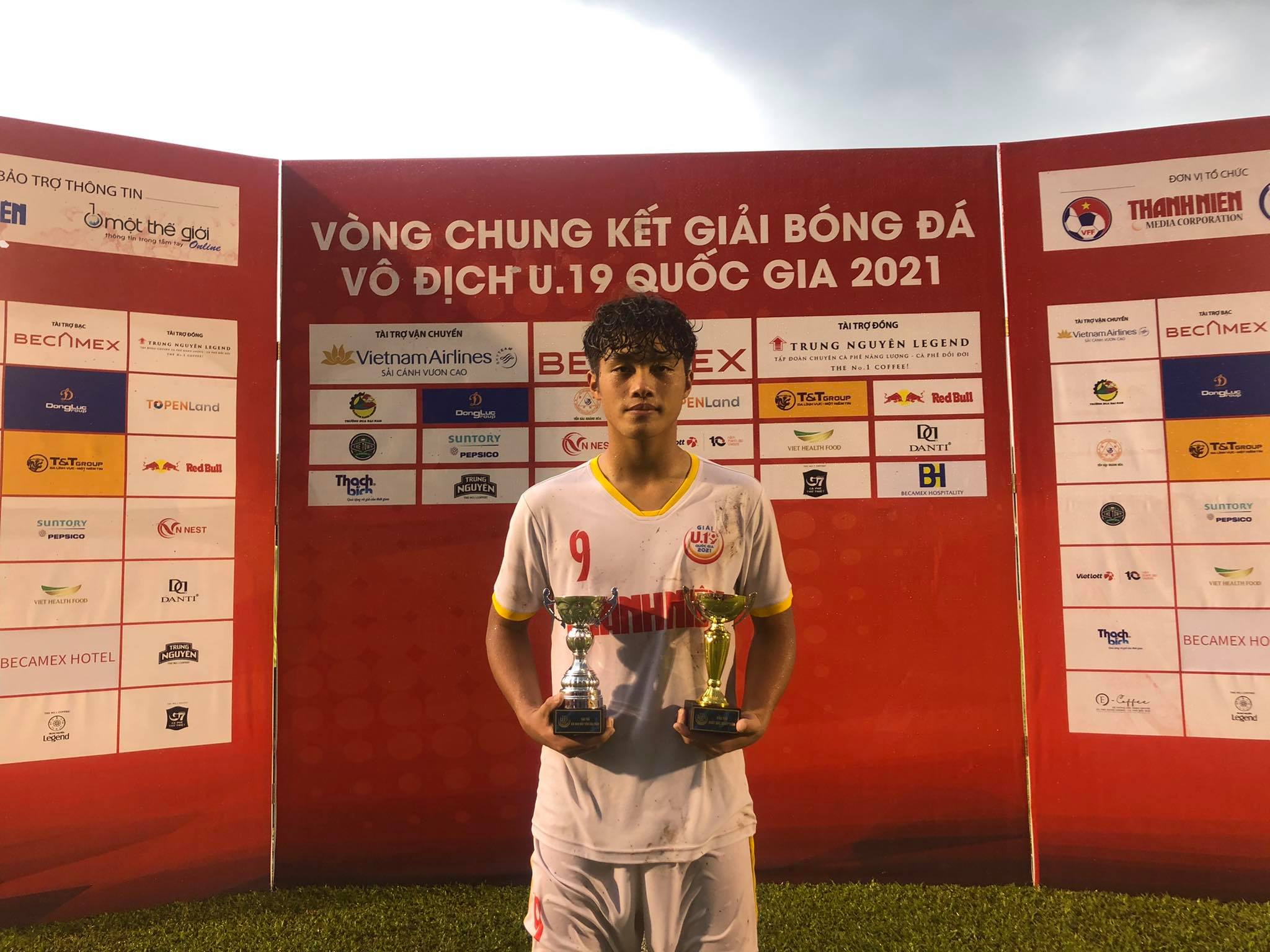 Quốc Việt tỏa s&aacute;ng, gi&uacute;p Học Viện NutiFood v&agrave;o b&aacute;n kết Giải U19 quốc gia - Ảnh 3.