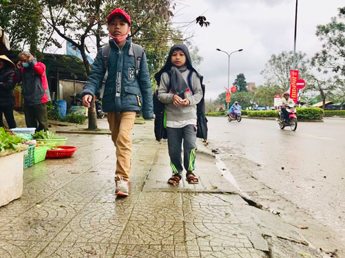 Cuộc thi viết Từ trong k&yacute; ức: Nhớ những ng&agrave;y x&oacute;a m&ugrave; chữ ở A Lưới - Ảnh 2.
