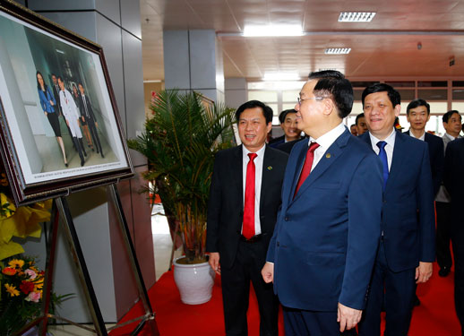 Chủ tịch Quốc hội Vương Đình Huệ thăm, làm việc tại Nghệ An