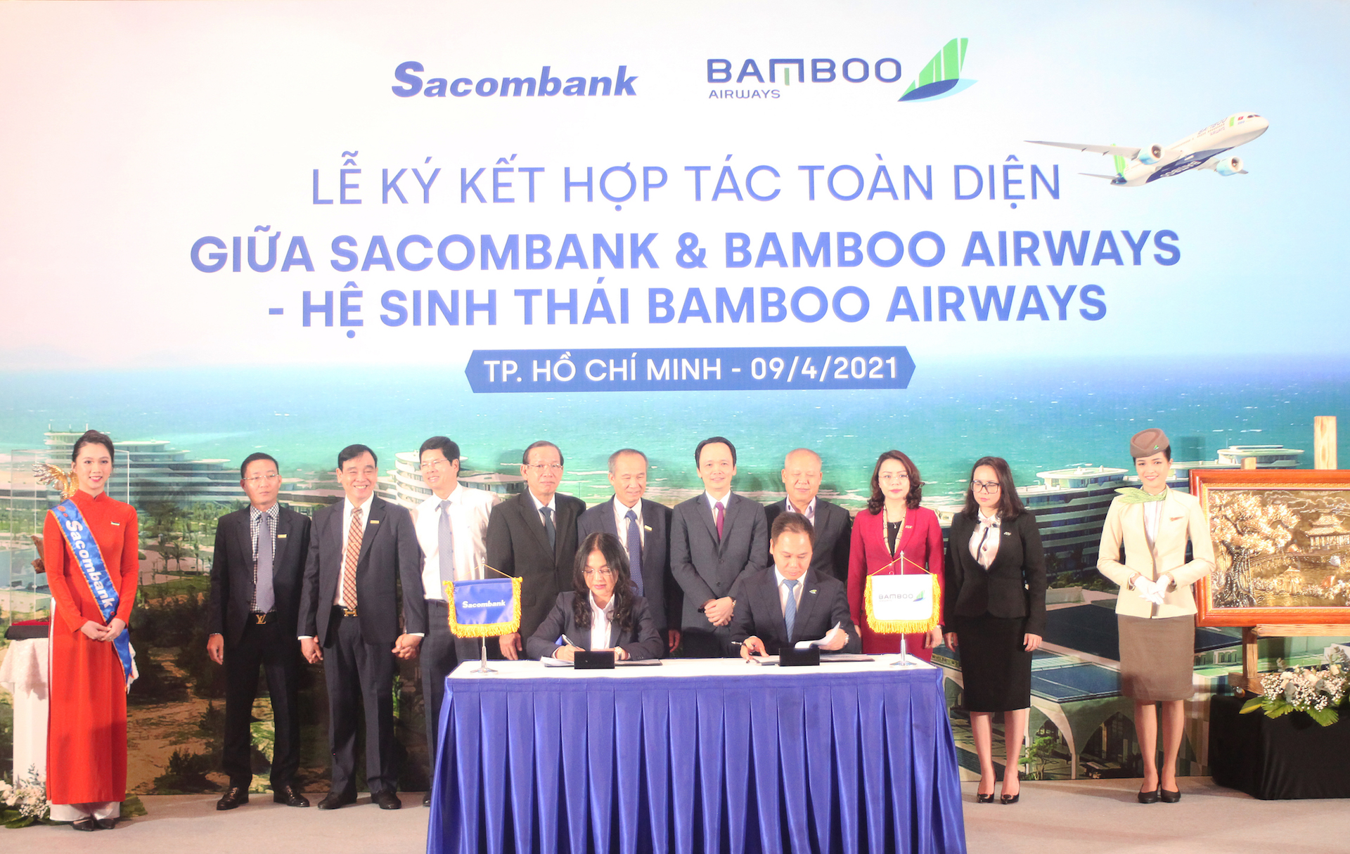 Chủ tịch Sacombank tại Lễ k&yacute; hợp t&aacute;c to&agrave;n diện với Bamboo Airways: Hai thương hiệu, triệu gi&aacute; trị - Ảnh 1.
