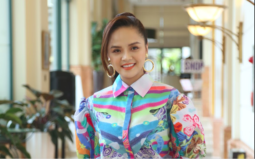 Phương Oanh – Thu Quỳnh tiếp tục đối đầu trong "Hương vị tình thân"