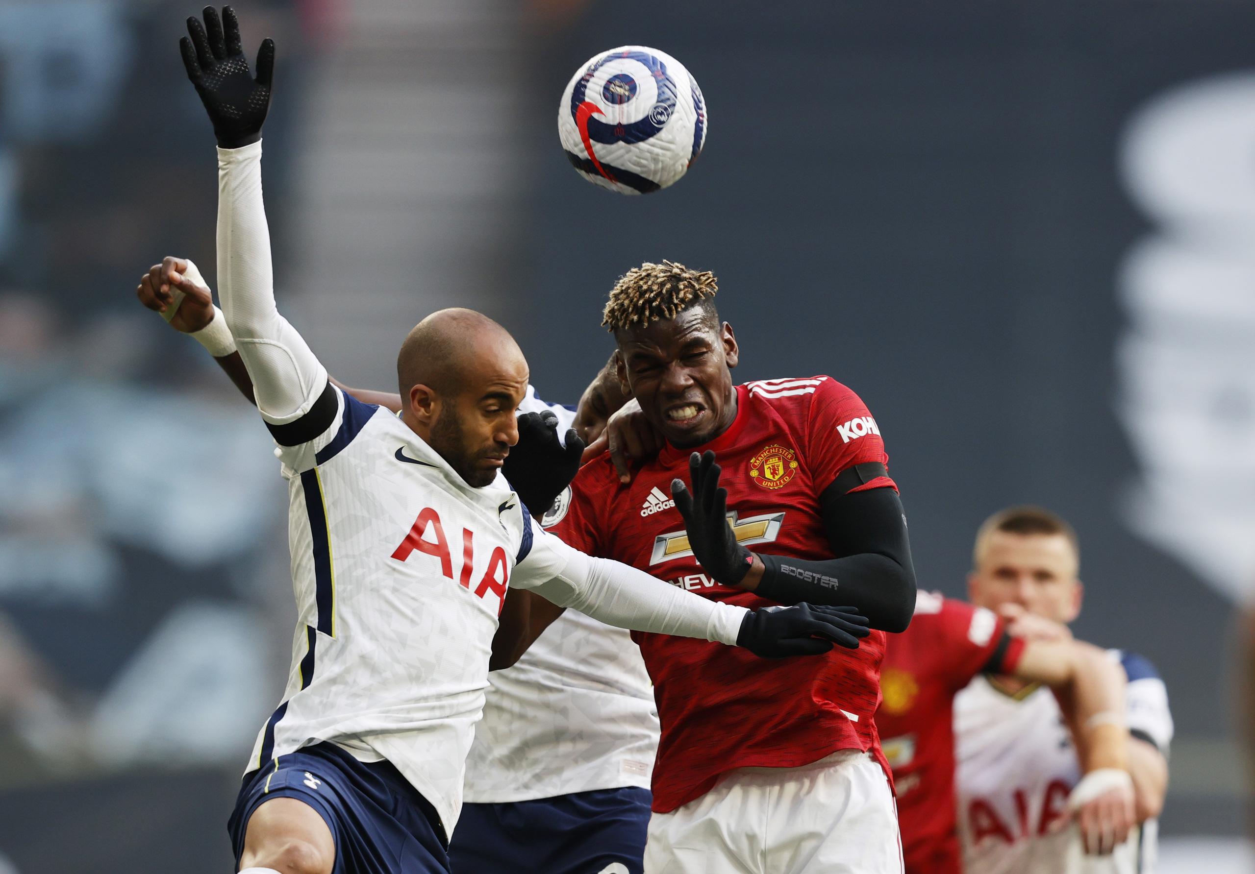 Ngược d&ograve;ng si&ecirc;u đỉnh Super Sunday, Man United quật ng&atilde; Tottenham - Ảnh 1.