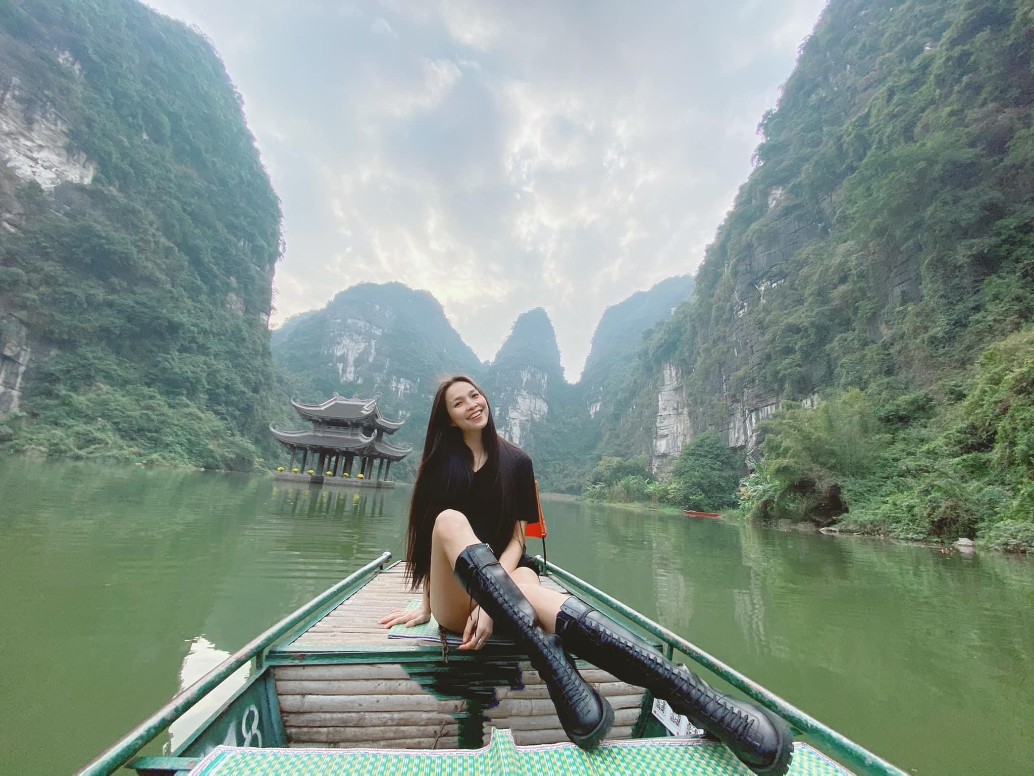Hiền Thục đáp trả những chỉ trích khoe thân