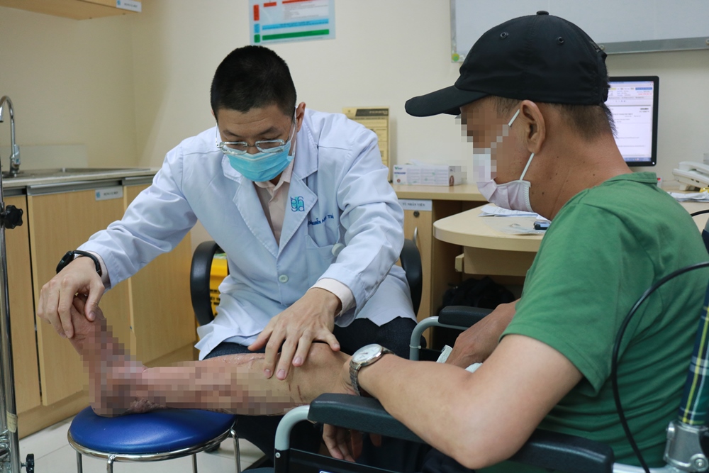 Chấn thương nhẹ, chớ chủ quan - Ảnh 1.