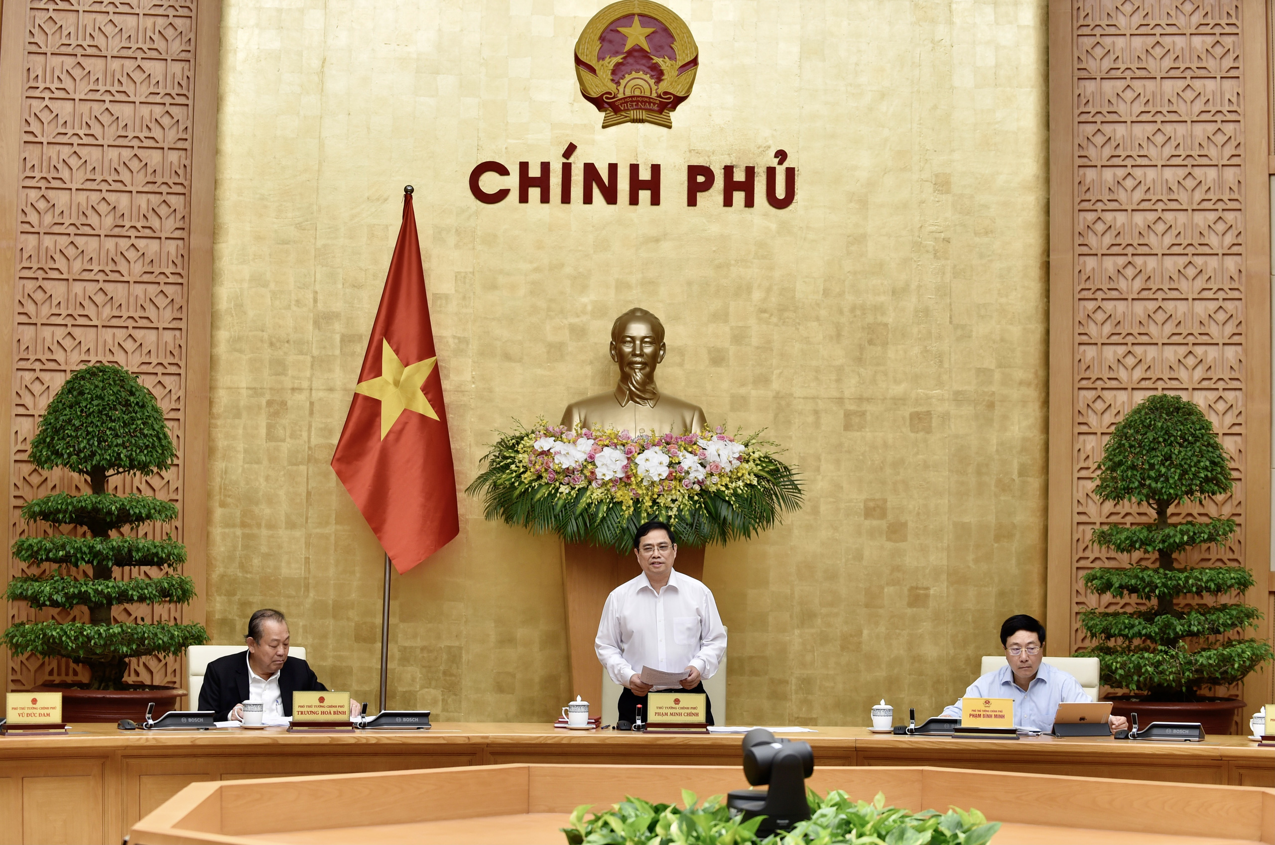 Thủ tướng Phạm Minh Chính lần đầu chủ trì phiên họp Chính phủ