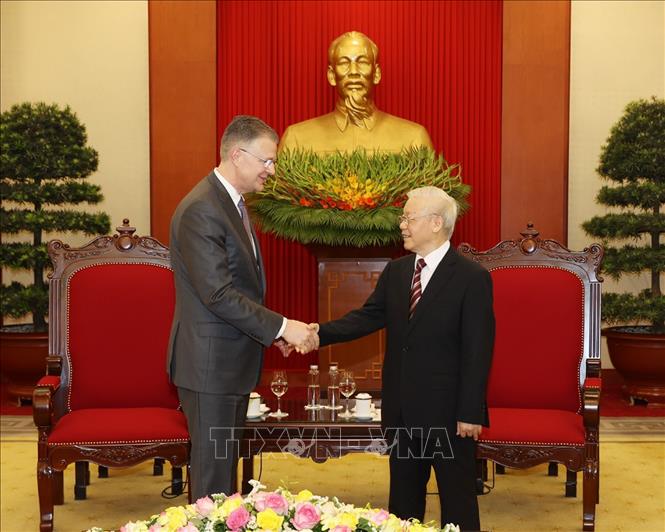 Tổng Bí thư Nguyễn Phú Trọng mời Tổng thống Mỹ Joe Biden sớm thăm Việt Nam - Ảnh 1.