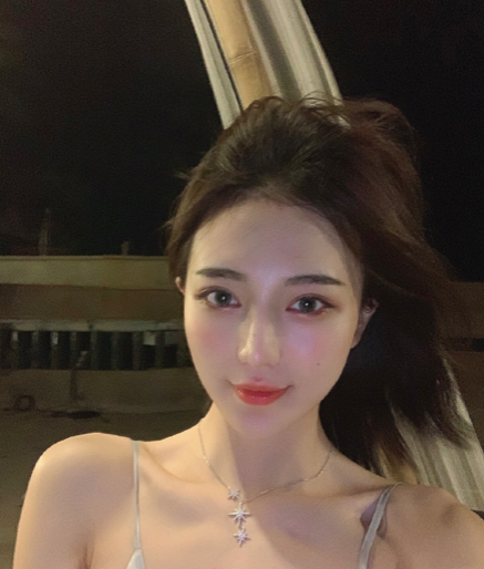 Hotgirl Trung Quốc bị tố lừa tình và tiền của nhiều đại gia - Ảnh 3.