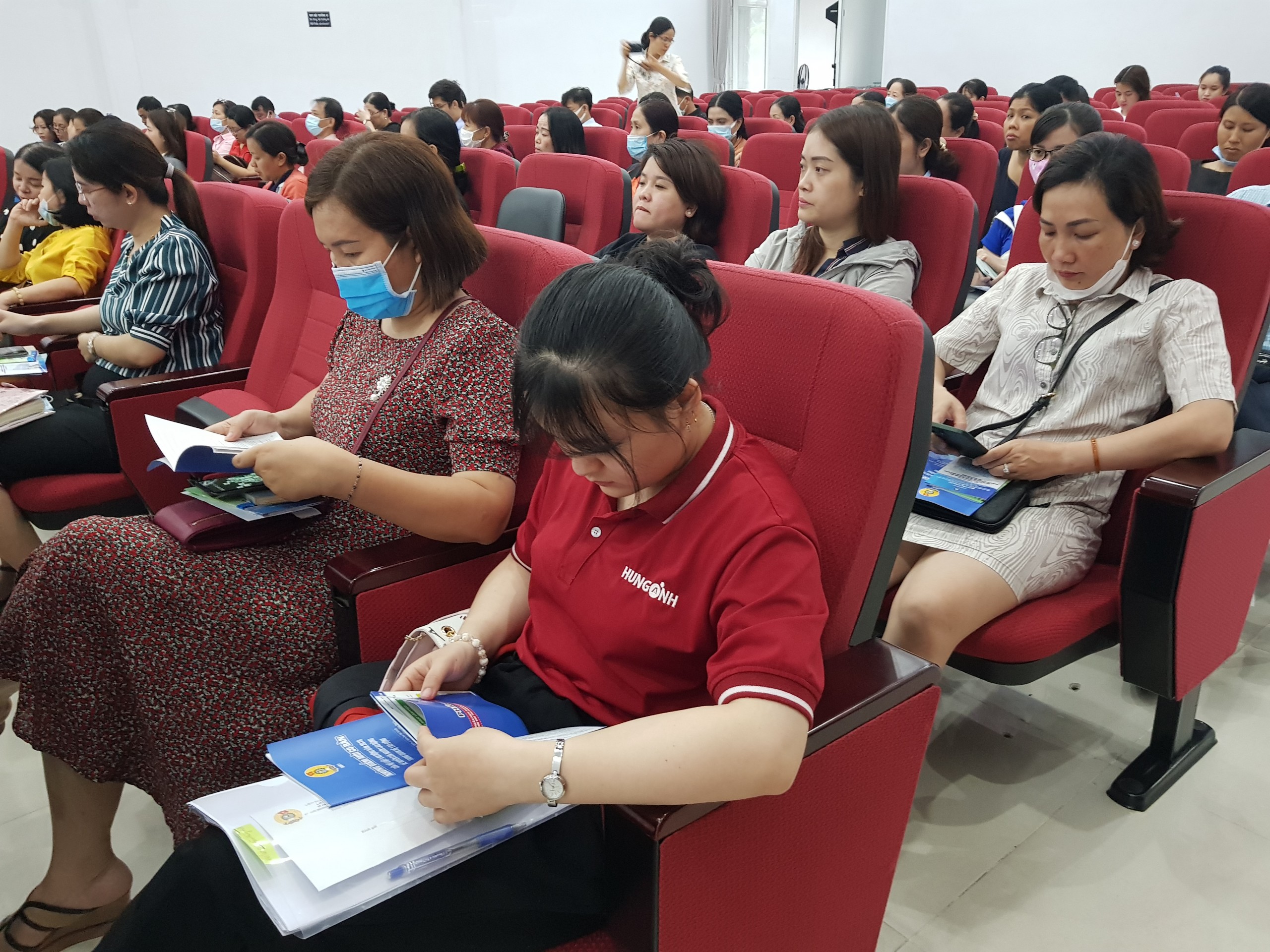 Cán bộ Công đoàn phải không ngừng học hỏi, trau dồi kiến thức