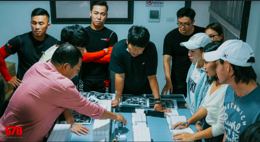 Phim bom tấn c&oacute; Hhen Ni&ecirc; tham gia tung cảnh h&agrave;nh động cho&aacute;ng ngợp - Ảnh 3.