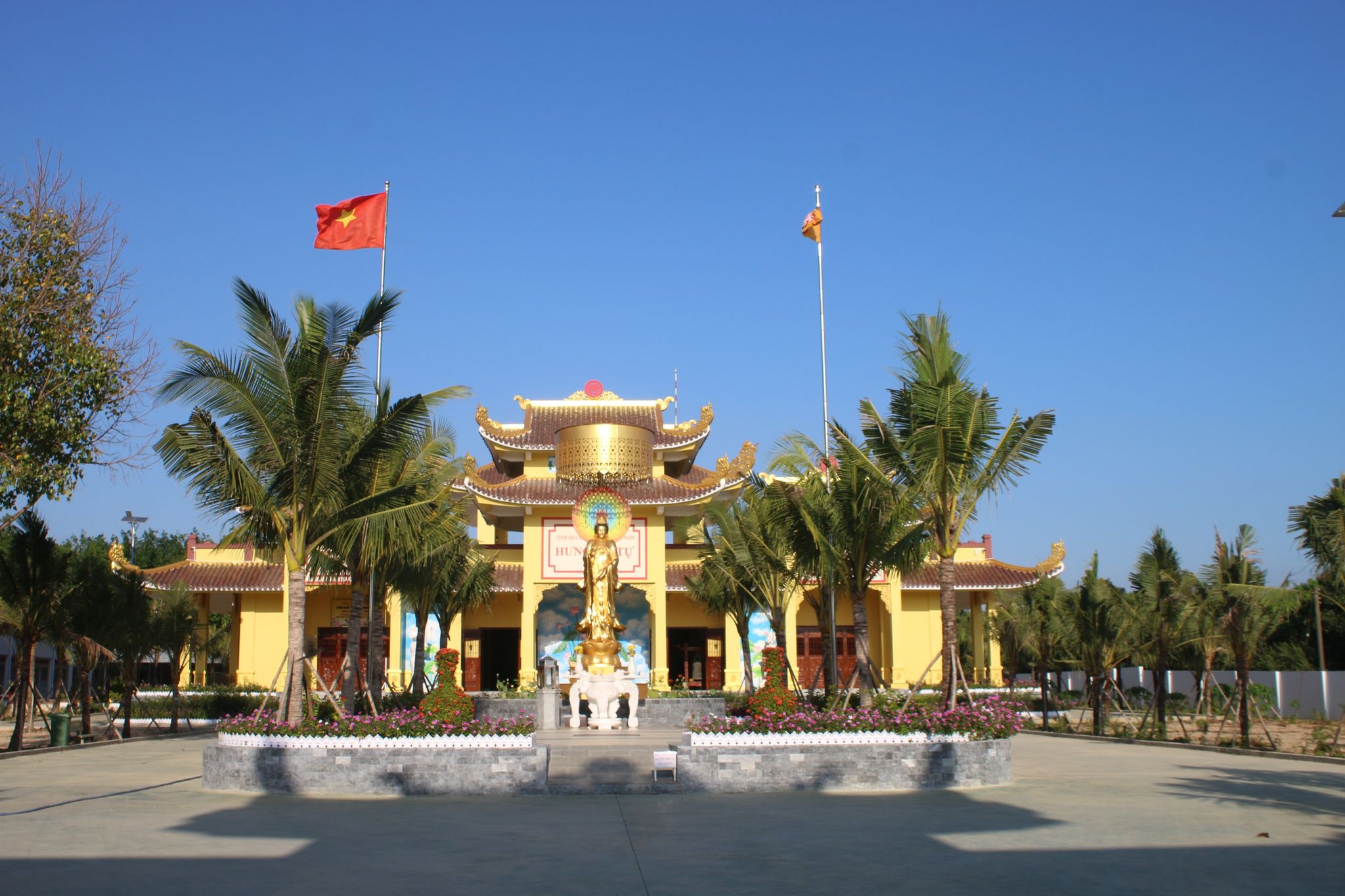 Tỉnh Bình Thuận nói gì về việc ông Dũng “lò vôi” đòi trả lại giấy khen?