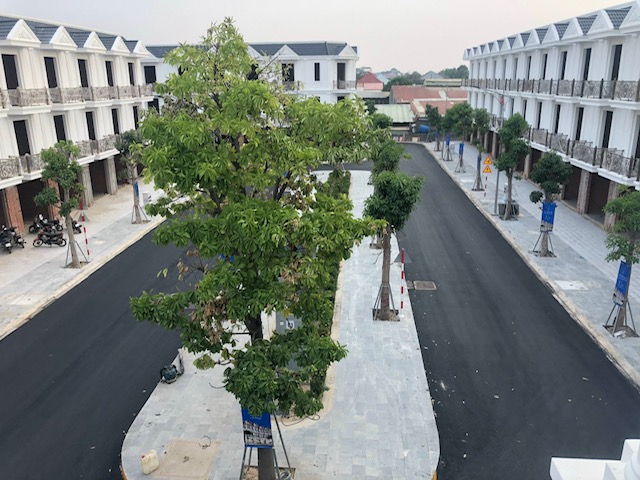 Sóng ngầm “cơn sốt giá” nhà phố TP HCM - Ảnh 1.