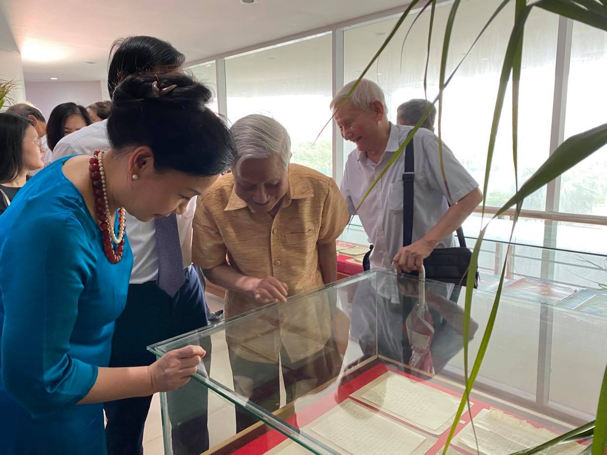 Trưng b&agrave;y, tọa đ&agrave;m b&aacute;o ch&iacute; Việt Nam 1946-1954: Từ H&agrave; Nội đến chiến khu Việt Bắc - Ảnh 2.