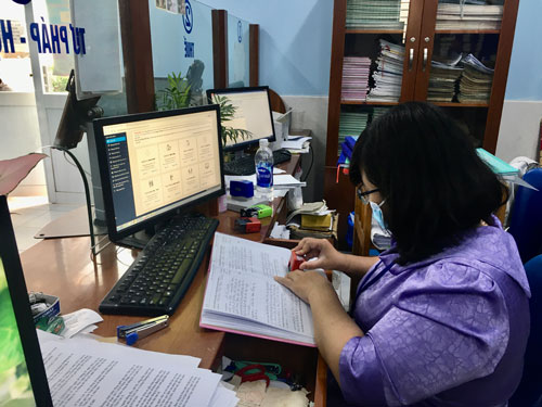 QU&Aacute; TẢI GIẢI QUYẾT HỒ SƠ H&Agrave;NH CH&Iacute;NH (*): H&agrave;ng loạt kiến nghị - Ảnh 2.