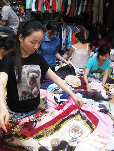 Cưu mang những phận nghèo
