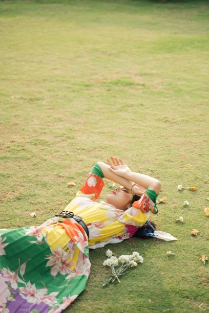 Hoa hậu Kỳ Duyên bất ngờ gây sốt bằng hình ảnh kín như bưng